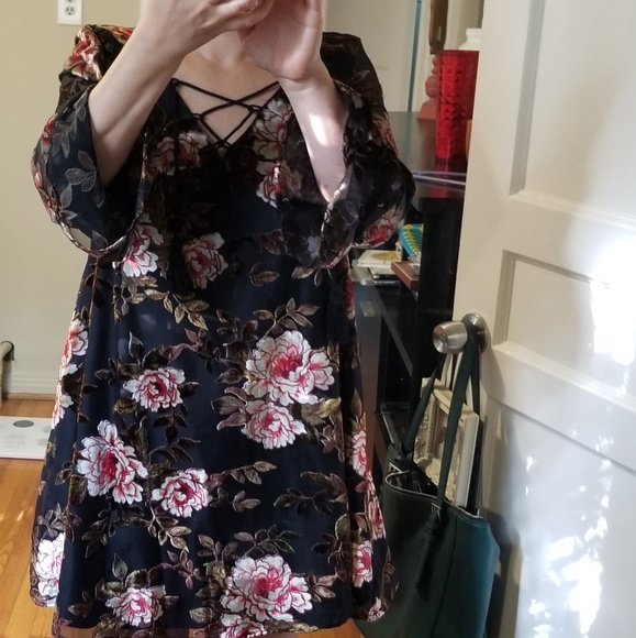 NWT gorgeous cupcakes&cashmere velvet cutout dress - Picture 2 of 4